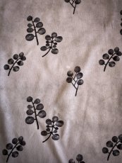 Sluneční clona Grey Blooms 2.JAKOST